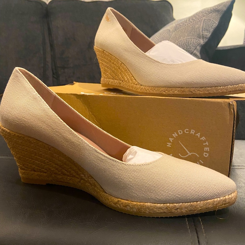 New! Viscata Barcelona | Slip-on Wedge Pump